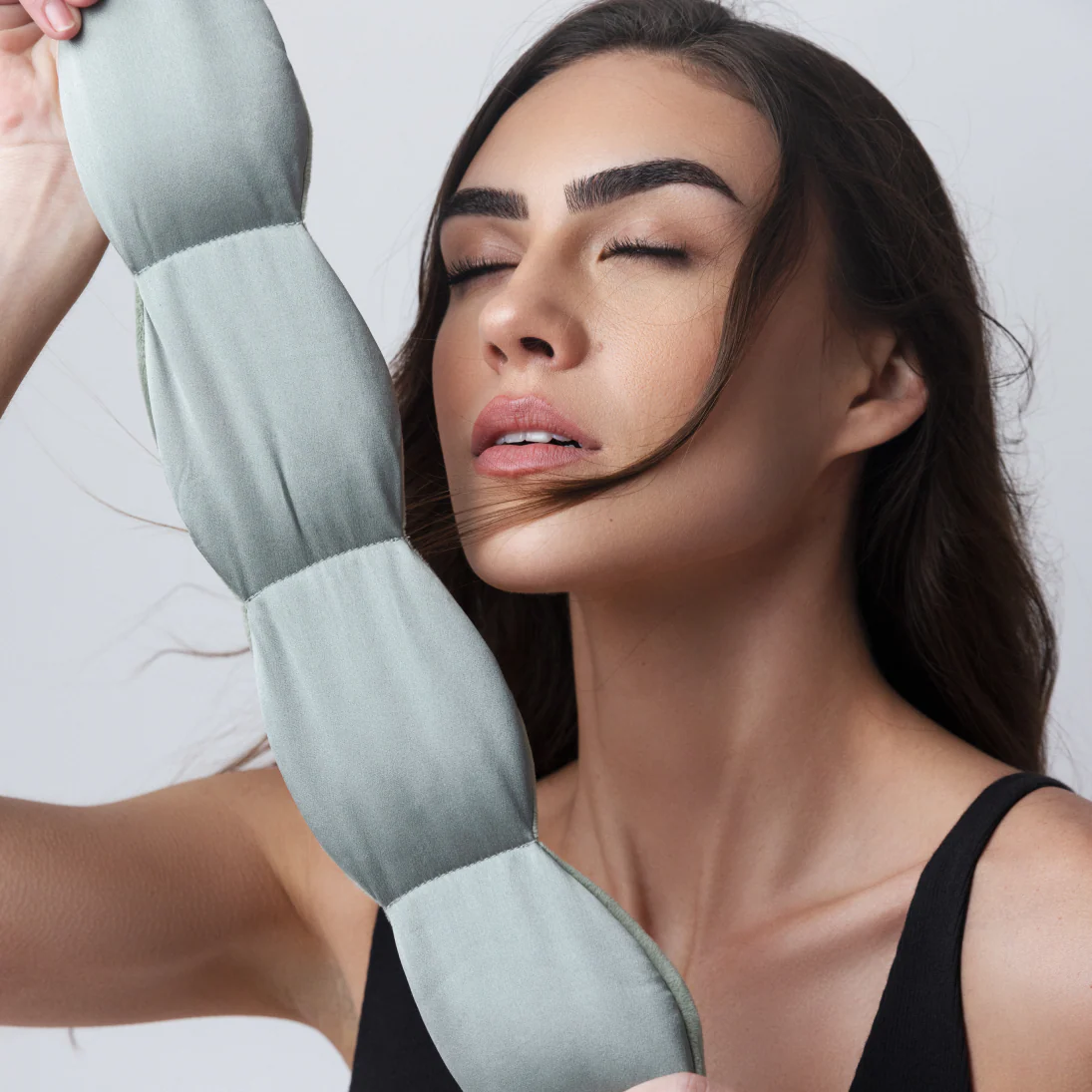 Nodpod : Mineralized Silk Sleep Mask - Image 42