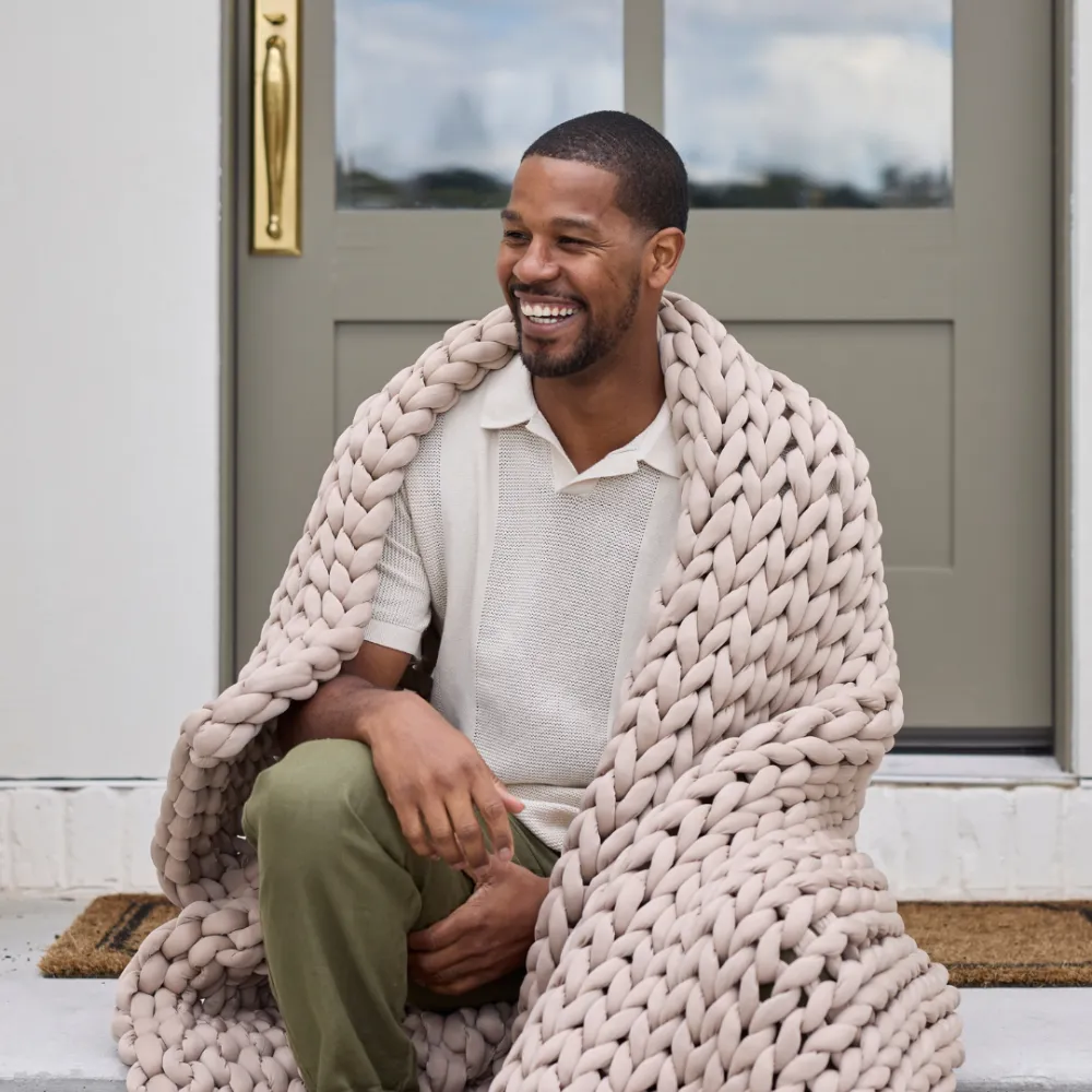 Nuzzie : Ice Knit Weighted Blanket - Image 7